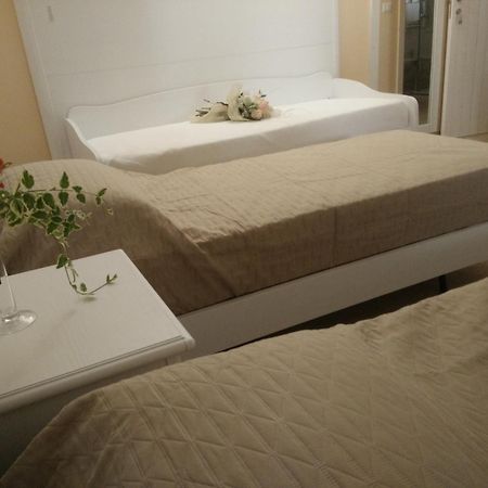 Bed and Breakfast Le Camelie Джиноза-Марина Номер фото