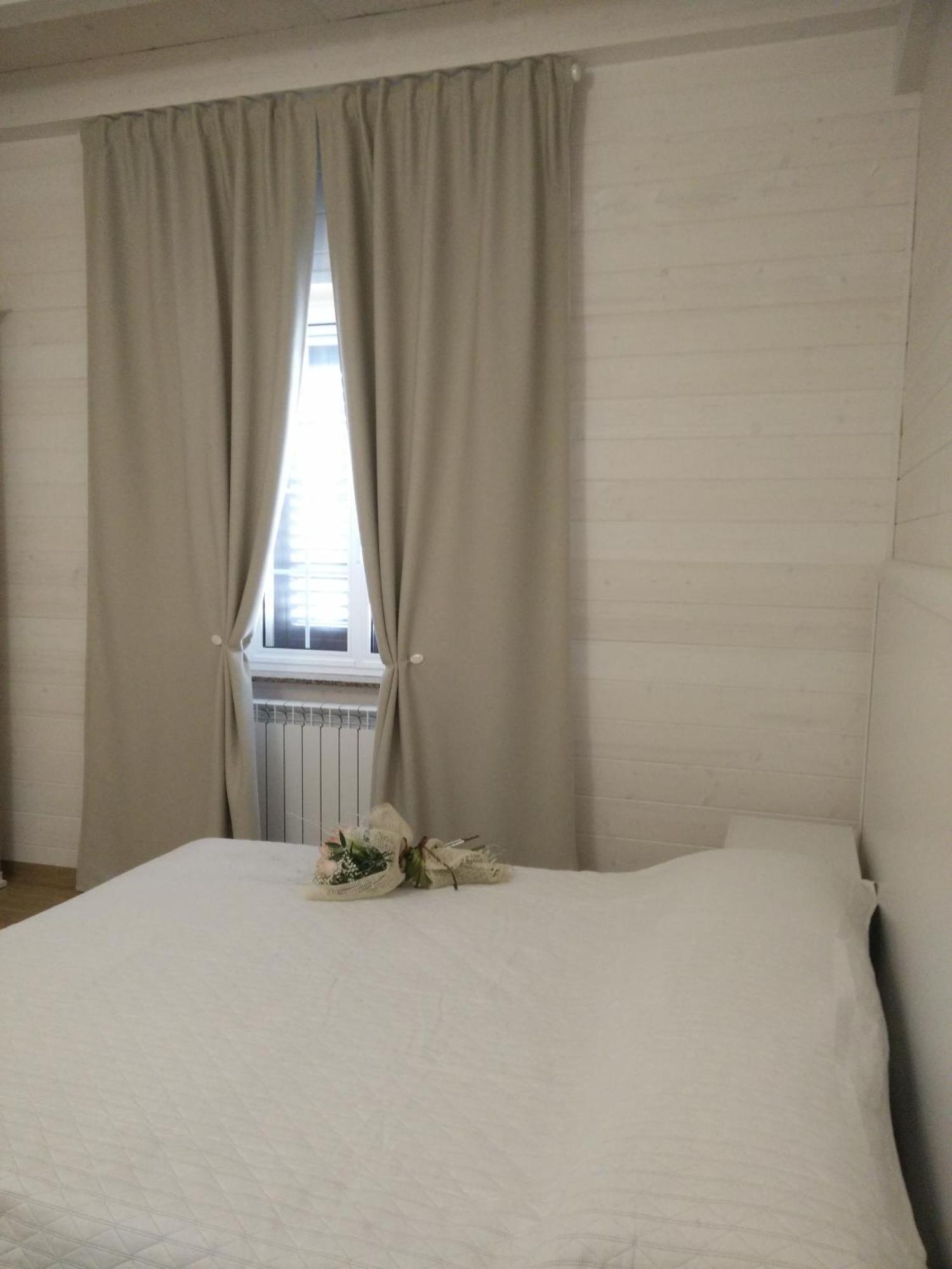 Bed and Breakfast Le Camelie Джиноза-Марина Номер фото