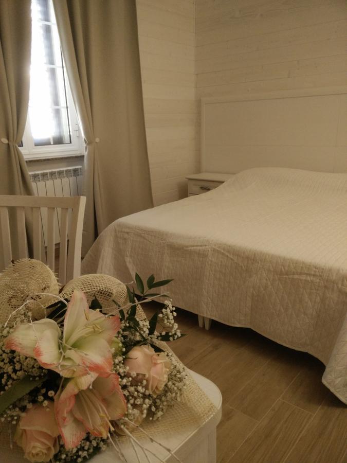 Bed and Breakfast Le Camelie Джиноза-Марина Экстерьер фото